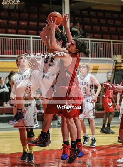 Thumbnail 3 in Mullan vs Kootenai (1AD2 District Playoffs) photogallery.