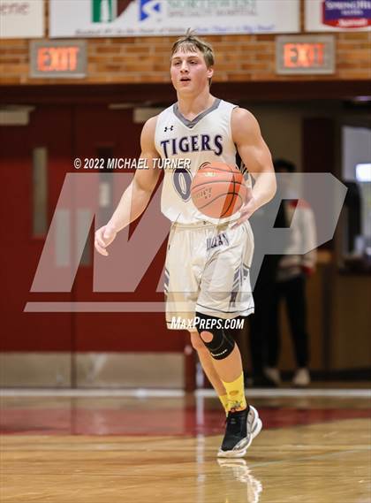 Thumbnail 1 in Mullan vs Kootenai (1AD2 District Playoffs) photogallery.