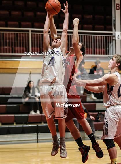 Thumbnail 2 in Mullan vs Kootenai (1AD2 District Playoffs) photogallery.