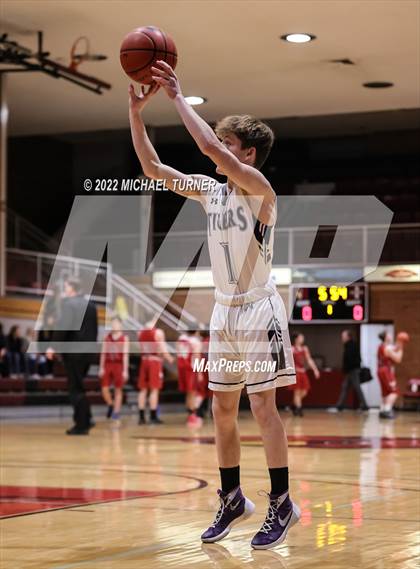 Thumbnail 3 in Mullan vs Kootenai (1AD2 District Playoffs) photogallery.