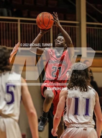 Thumbnail 2 in Mullan vs Kootenai (1AD2 District Playoffs) photogallery.
