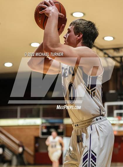 Thumbnail 1 in Mullan vs Kootenai (1AD2 District Playoffs) photogallery.
