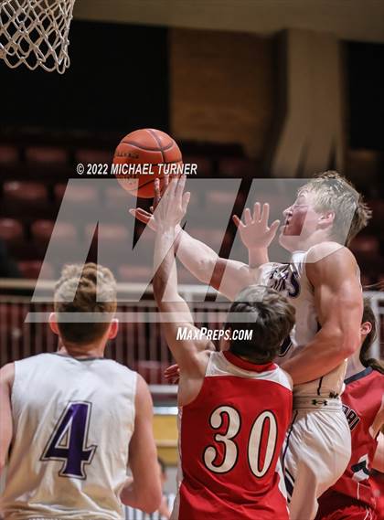 Thumbnail 2 in Mullan vs Kootenai (1AD2 District Playoffs) photogallery.