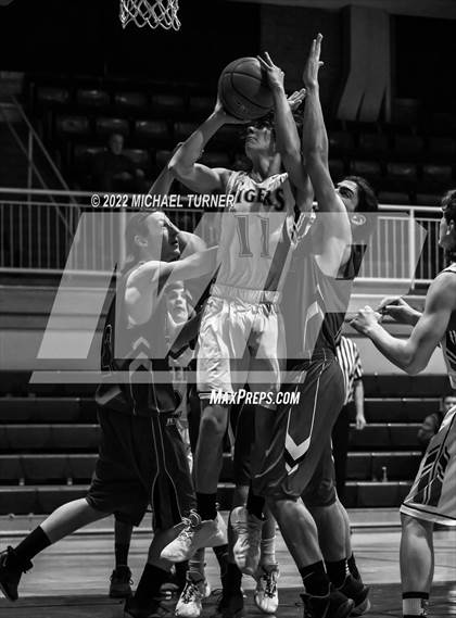 Thumbnail 1 in Mullan vs Kootenai (1AD2 District Playoffs) photogallery.