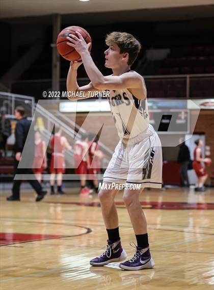 Thumbnail 2 in Mullan vs Kootenai (1AD2 District Playoffs) photogallery.