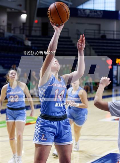 Thumbnail 1 in Lakeland vs. Fort Wayne North Side (PSM Holiday Shootout) photogallery.