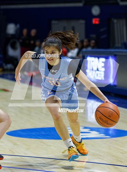 Thumbnail 3 in Lakeland vs. Fort Wayne North Side (PSM Holiday Shootout) photogallery.