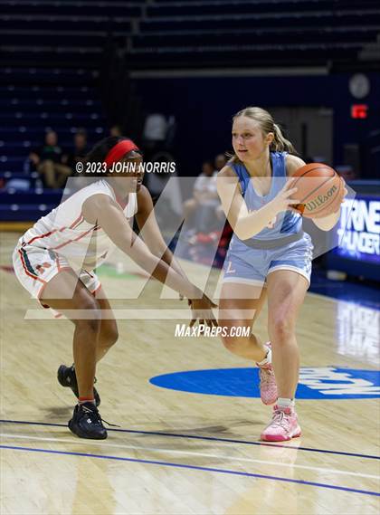 Thumbnail 2 in Lakeland vs. Fort Wayne North Side (PSM Holiday Shootout) photogallery.