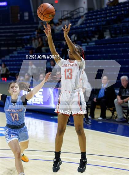 Thumbnail 1 in Lakeland vs. Fort Wayne North Side (PSM Holiday Shootout) photogallery.