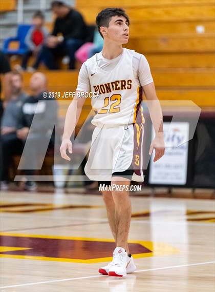 Thumbnail 2 in Valencia vs. Simi Valley photogallery.