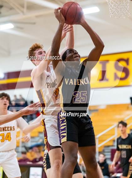 Thumbnail 2 in Valencia vs. Simi Valley photogallery.