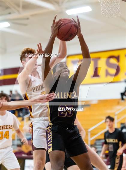 Thumbnail 3 in Valencia vs. Simi Valley photogallery.