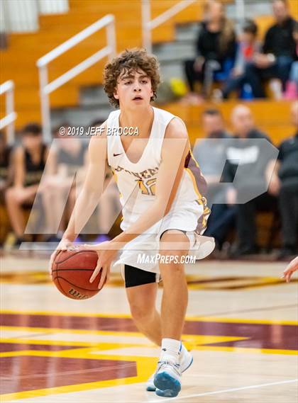 Thumbnail 1 in Valencia vs. Simi Valley photogallery.