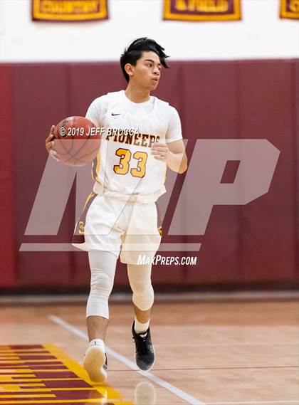 Thumbnail 1 in Valencia vs. Simi Valley photogallery.
