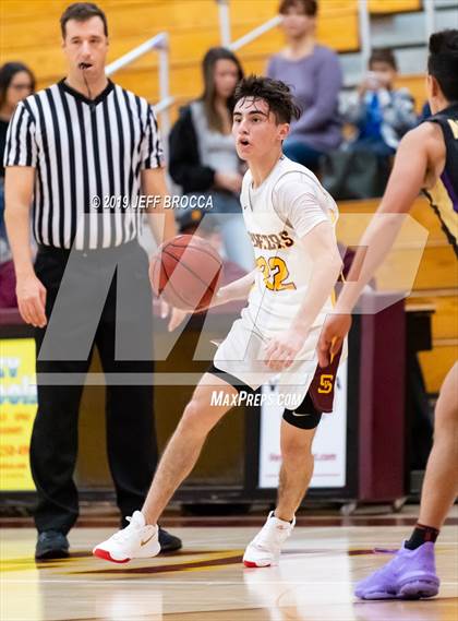 Thumbnail 3 in Valencia vs. Simi Valley photogallery.