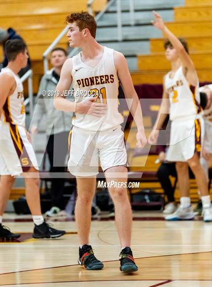 Thumbnail 2 in Valencia vs. Simi Valley photogallery.