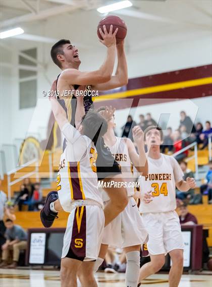 Thumbnail 2 in Valencia vs. Simi Valley photogallery.