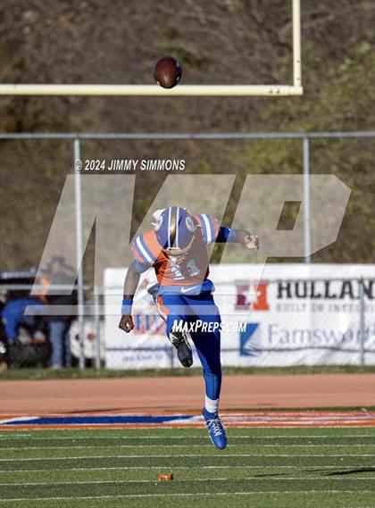 Thumbnail 2 in East St. Louis @ Richards (IHSA 6A Semifinals) photogallery.