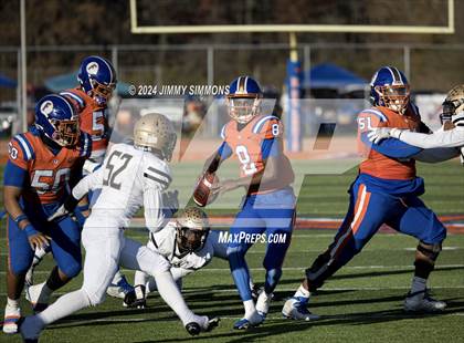 Thumbnail 1 in East St. Louis @ Richards (IHSA 6A Semifinals) photogallery.