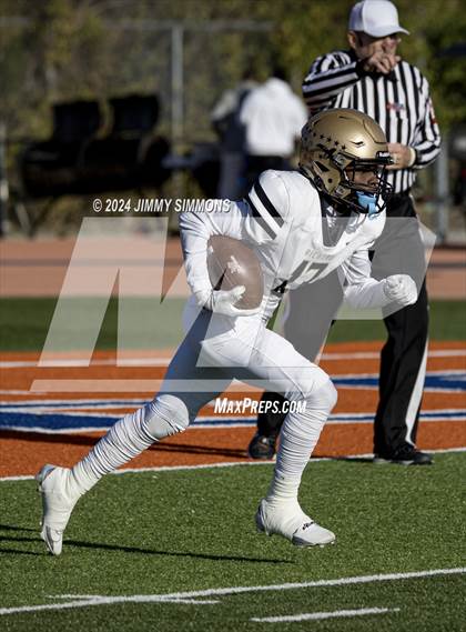 Thumbnail 2 in East St. Louis @ Richards (IHSA 6A Semifinals) photogallery.