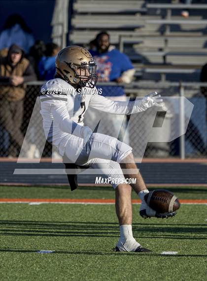 Thumbnail 3 in East St. Louis @ Richards (IHSA 6A Semifinals) photogallery.