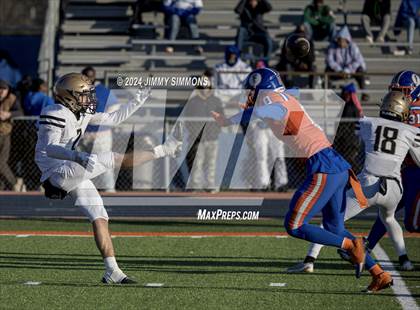 Thumbnail 2 in East St. Louis @ Richards (IHSA 6A Semifinals) photogallery.