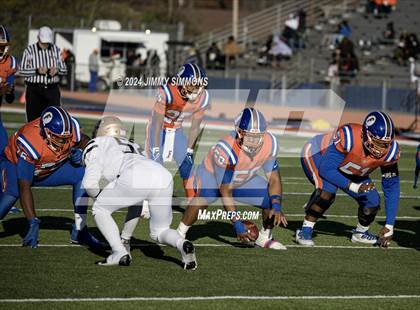Thumbnail 3 in East St. Louis @ Richards (IHSA 6A Semifinals) photogallery.