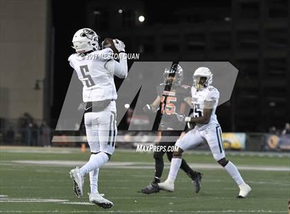 Thumbnail 3 in Narbonne vs Pittsburg (CIF State D1-A Final) photogallery.