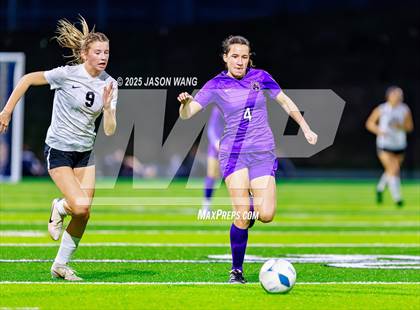 Thumbnail 1 in Anacortes vs Columbia River (WIAA 2A Semi Final) photogallery.