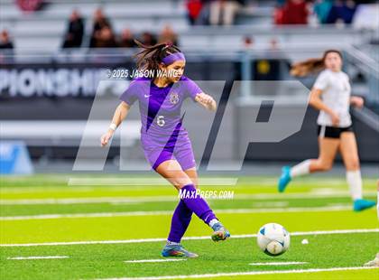 Thumbnail 2 in Anacortes vs Columbia River (WIAA 2A Semi Final) photogallery.