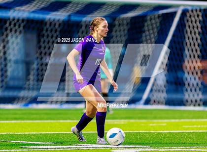 Thumbnail 3 in Anacortes vs Columbia River (WIAA 2A Semi Final) photogallery.