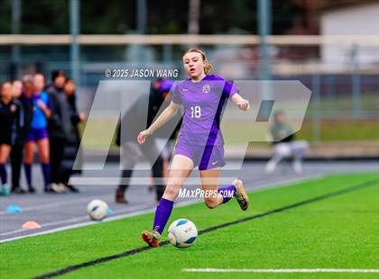 Thumbnail 2 in Anacortes vs Columbia River (WIAA 2A Semi Final) photogallery.