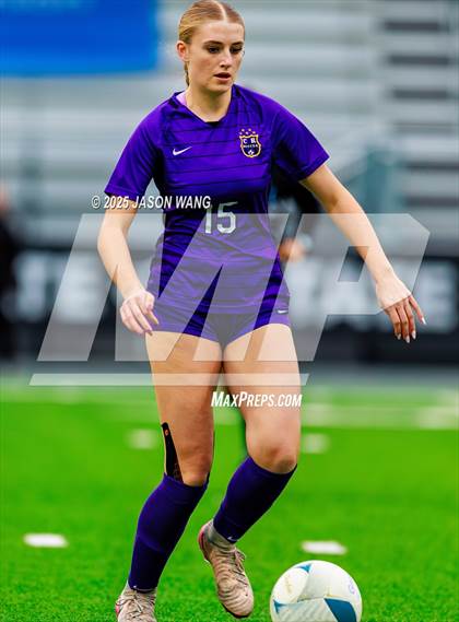Thumbnail 3 in Anacortes vs Columbia River (WIAA 2A Semi Final) photogallery.