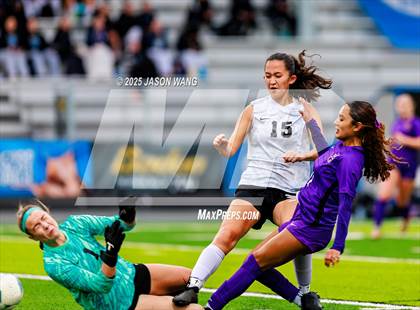 Thumbnail 3 in Anacortes vs Columbia River (WIAA 2A Semi Final) photogallery.
