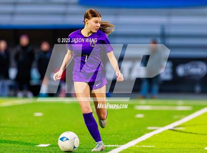 Thumbnail 3 in Anacortes vs Columbia River (WIAA 2A Semi Final) photogallery.