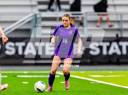 Thumbnail 2 in Anacortes vs Columbia River (WIAA 2A Semi Final) photogallery.