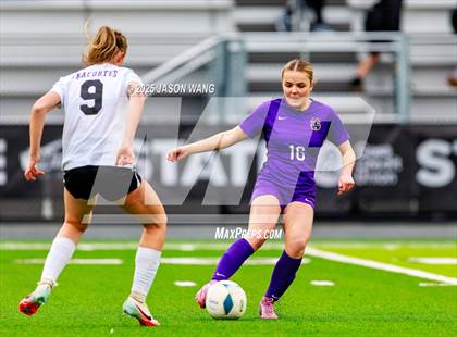 Thumbnail 3 in Anacortes vs Columbia River (WIAA 2A Semi Final) photogallery.