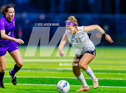 Thumbnail 1 in Anacortes vs Columbia River (WIAA 2A Semi Final) photogallery.
