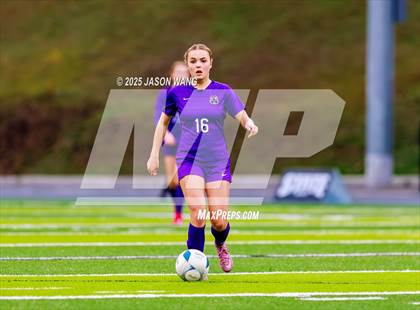 Thumbnail 1 in Anacortes vs Columbia River (WIAA 2A Semi Final) photogallery.