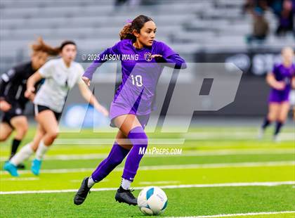 Thumbnail 3 in Anacortes vs Columbia River (WIAA 2A Semi Final) photogallery.