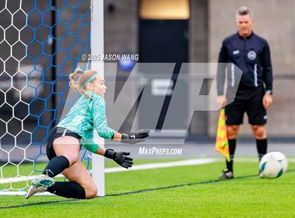 Thumbnail 2 in Anacortes vs Columbia River (WIAA 2A Semi Final) photogallery.