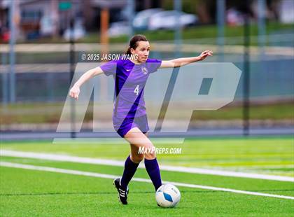 Thumbnail 2 in Anacortes vs Columbia River (WIAA 2A Semi Final) photogallery.