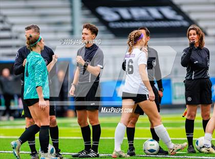 Thumbnail 3 in Anacortes vs Columbia River (WIAA 2A Semi Final) photogallery.