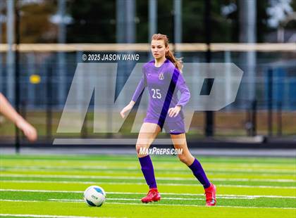 Thumbnail 1 in Anacortes vs Columbia River (WIAA 2A Semi Final) photogallery.