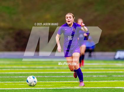 Thumbnail 2 in Anacortes vs Columbia River (WIAA 2A Semi Final) photogallery.