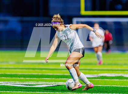 Thumbnail 2 in Anacortes vs Columbia River (WIAA 2A Semi Final) photogallery.