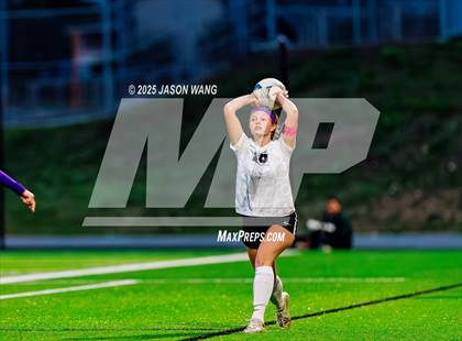 Thumbnail 3 in Anacortes vs Columbia River (WIAA 2A Semi Final) photogallery.