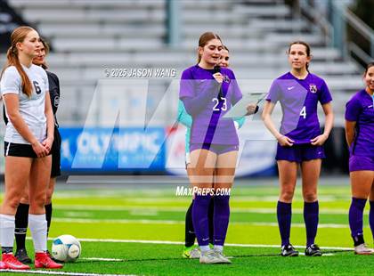 Thumbnail 1 in Anacortes vs Columbia River (WIAA 2A Semi Final) photogallery.
