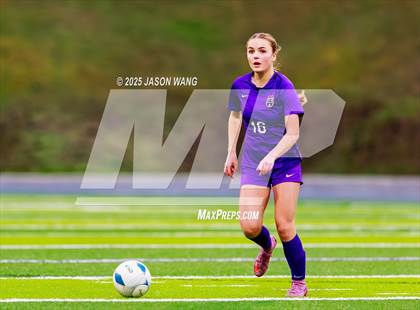 Thumbnail 3 in Anacortes vs Columbia River (WIAA 2A Semi Final) photogallery.