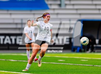 Thumbnail 2 in Anacortes vs Columbia River (WIAA 2A Semi Final) photogallery.